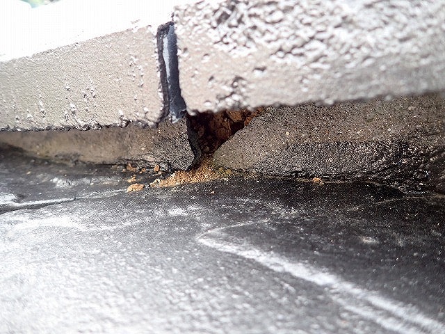 【長崎市】屋根の漆喰点検は10年に一度を目安に行いましょう！その理由とは？