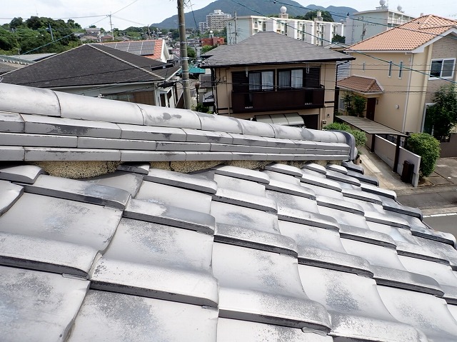 棟瓦が雨漏れを防ぐ